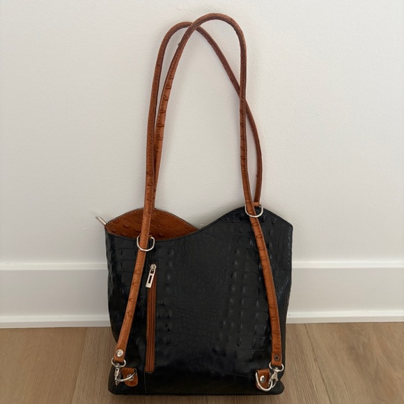 Moda In Pelle Gaia Croc Embossed Leather Convertible Backpack Shoulder Bag - Picture 2 of 7